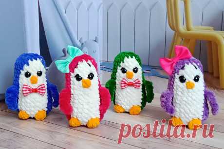 PDF Пингвинята крючком. FREE crochet pattern; Аmigurumi toy patterns. Амигуруми схемы и описания на русском. Вязаные игрушки и поделки своими руками #amimore - плюшевый пингвин, маленькие пингвинята из плюшевой пряжи, пингвинчик, пингвинёнок.