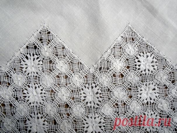 Mantel Calado Galleta Vieja | La Casa de los Balcones