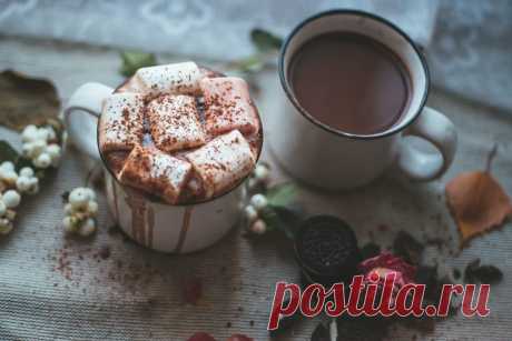 Счастье-это чашка какао и поцелуй родителей на ночь... Вот это истинное счастье...