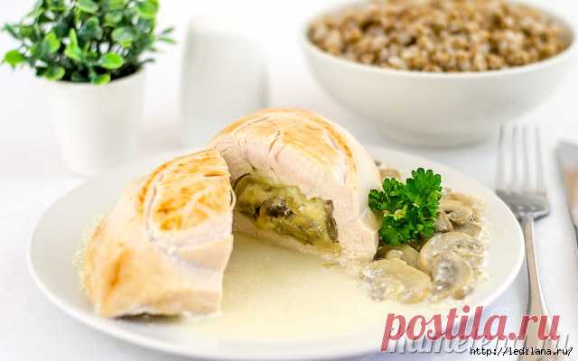 Куриная грудка, фаршированная грибами и сыром
