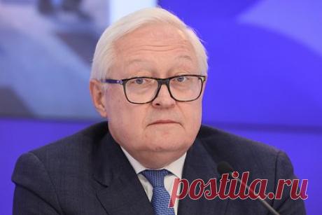 США выдали России визы для участия в переговорах «ядерной пятерки». США выдали визы российской делегации для участия в консультациях «ядерной пятерки» в ООН, рассказал замглавы МИД России Сергей Рябков. «Сегодня выдали», — ответил замминистра. В июле пятерка постоянных членов Совета Безопасности ООН — Россия, Соединенные Штаты, Китай, Франция и Британия провели переговоры в Каире.