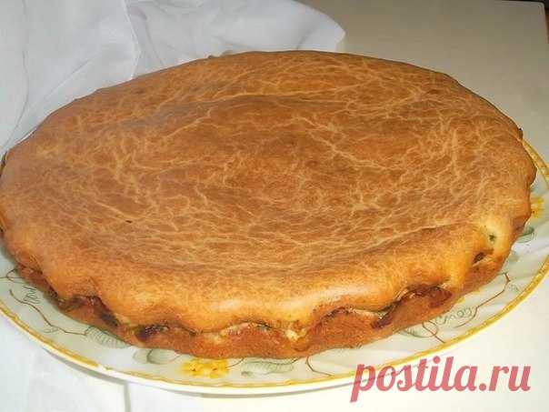 Заливной пирог с зелёным луком и яйцом