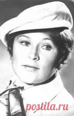 Раиса Рязанова: как сложилась жизнь застенчивой Тоси из фильма "Москва слезам не верит"