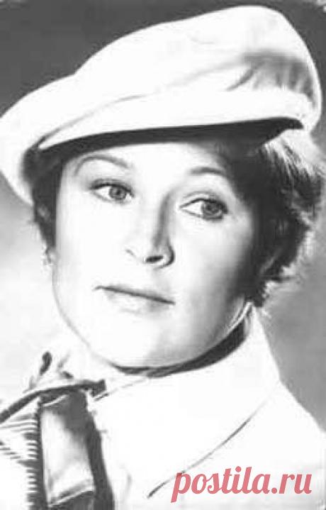 Раиса Рязанова: как сложилась жизнь застенчивой Тоси из фильма &quot;Москва слезам не верит&quot;