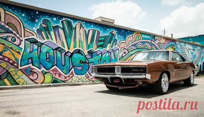 Классический Dodge Charger получил 700-сильный V8 от Challenger Hellcat