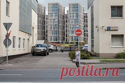 Названы популярные среди покупателей жилья районы Москвы. Сокол и Даниловский район, по данным «Авито Недвижимости», пользовались наибольшей популярностью среди желавших приобрести жилье в столице. Следом за ними в рейтинге идут Марьина Роща, Хамовники и Арбат. В то же время новыми объектами стали чаще интересоваться в столичных районах Дорогомилово и Аэропорт.