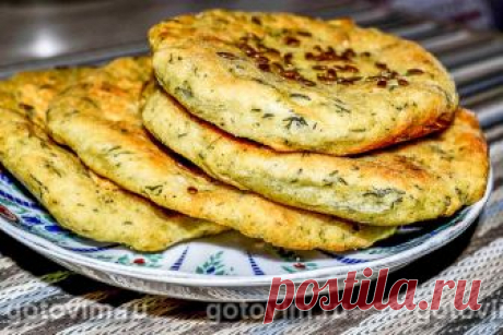 Картофельные лепешки из пюре с укропом и семенами льна.