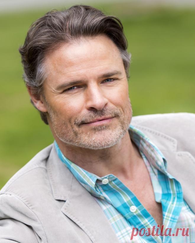 Дилан Нил, 8 октября, 1969