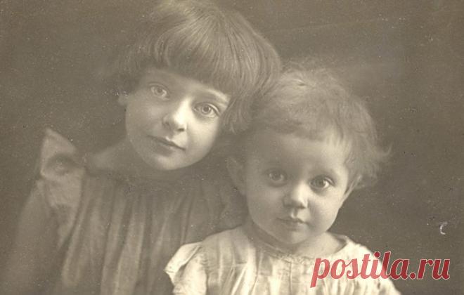 «В мире не хватило любви…»: Известные люди, которые отказались от своих детей Дочери Цветаевой и ЭФрона.Часто открытия, труды , произведения великих людей кажутся для нас совершенными и это совершенство мы переносим на их личности. Но все мы ,прежде всего люди, с...