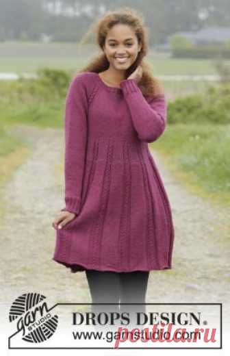 Платье Жозефина Теплое платье спицами для женщин, выполненное из шерстяной пряжи средней толщины. Вязание модели начинается с кокетки по кругу, линии реглана...