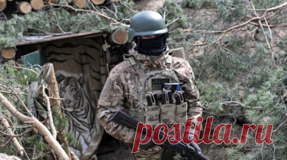 Военкор RT показал видео взятия блиндажа ВСУ бойцами спецназа «Ахмат». Военкор RT Влад Андрица опубликовал кадры, на которых бойцы 1-го батальона 4-й отдельной мотострелковой бригады и штурмового отряда спецназа «Ахмат» выбивают украинских военных из одного из блиндажей под Клещеевкой в ДНР. Читать далее