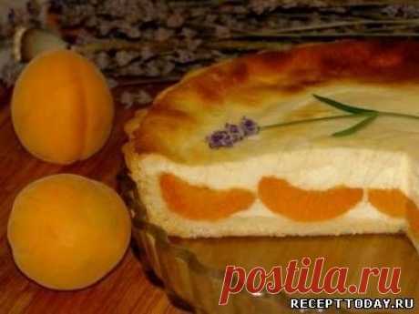 Рецепт: Пирог с абрикосами и творогом