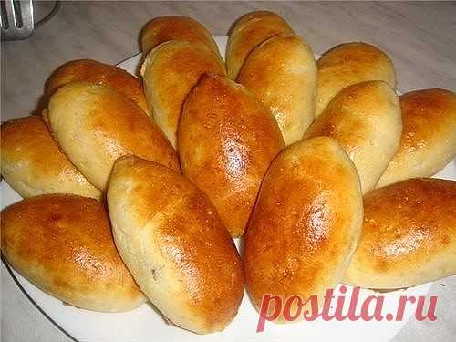 6 РЕЦЕПТОВ БЫСТРЫХ И ВКУСНЫХ ПИРОЖКОВ

1. Тесто как пух 

Ингредиенты: 
1 стакан - кефира, 
0.5 стакана - растительного масла, 
1 пакетик (11 граммов) сухих дрожжей, 
1 ч.- ложка соли, 
1 ст. ложка - сахара, 
3 стакана- муки 

Кефир смешать с маслом и немного подогреть, добавить соль и сахар,муку просеять и смешать с дрожжами, влить постепенно кефирную смесь и замесить тесто, накрыть и поставить в тепло на 30 минут. Пока тесто будет подходить, можно приготовить начинку. Пр...