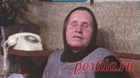 1. Никогда не ешьте и не пейте из разбитой, треснувшей посуды,
если не хотите, чтобы от вас ушла удача, благополучие и достаток, и пришло несчастье. Как посуда треснула, так и жизнь может треснуть.
Поэтому лучше сразу выбросить посуду, если на ней появилась хоть маленькая трещина, или сколы по краям.


2. Если хотите, чтобы в дом пришла удача, храните в доме как талисман монетки других государств, но только серебристого цвета. Чтобы в вашей жизни началась новая, счастливая...