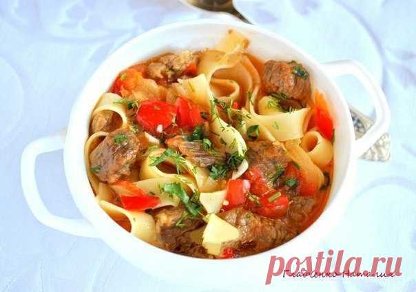 Вкуснейший лагман.

Лагман - популярное среднеазиатское национальное блюдо, а если точнее, то просто густой суп. Его главными составляющими являются мясо, лапша и овощи. Приготовьте обязательно, равнодушных не останется!

Для приготовления вкуснейшего лагмана потребуется:
Показать полностью…