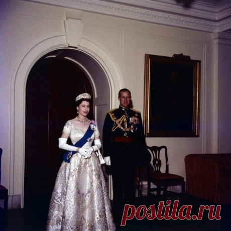 Королева и её деньги.