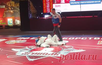 Дань памяти защитникам. В РФ и Южной Осетии прошел турнир "Герои Отечества". В соревнованиях приняли участие более 10 тыс. спортсменов