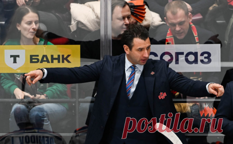 СКА победой по буллитам в безголевом матче прервал серию поражений в КХЛ. СКА и «Сибирь» не забили друг другу ни в основное время, ни в овертайме, а в серии буллитов свой бросок реализовал только Валентин Зыков