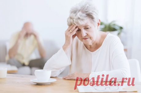 Эксперт советует 8 правил защиты от Альцгеймера и деменции. Помоги мозгу Риск развития Альцгеймера повышают много факторов — загрязненный воздух, нелеченные заболевания полости зубов и полости рта, алкоголь или неправильное питание.