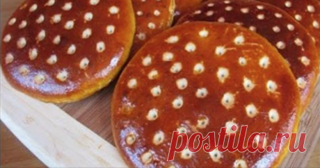 Сметанные лепешки - блестящие, румяные и очень вкусные!