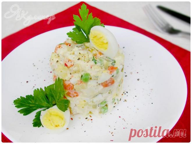 Салат «Оливье» с курицей и зеленым горошком | Я кулинар