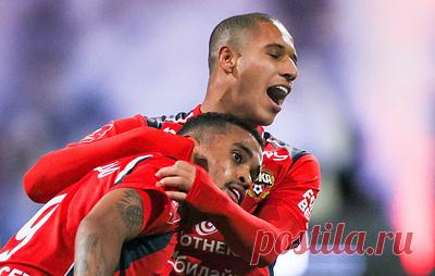 Кармо: все футболисты ЦСКА верят, что Алеррандро выиграет премию Пушкаша. Выступая за бразильскую "Виторию", нападающий забил гол ударом через себя