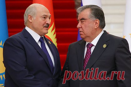 Лукашенко заявил о готовности взять в руки оружие. Президент Белоруссии Александр Лукашенко заявил, что он и лидер Таджикистана Эмомали Рахмон готовы взять в руки оружие для защиты суверенитета своих стран. Об этом он заявил на встрече с председателем Палаты представителей таджикского парламента Махмадтоиром Зокирзодой в Душанбе.