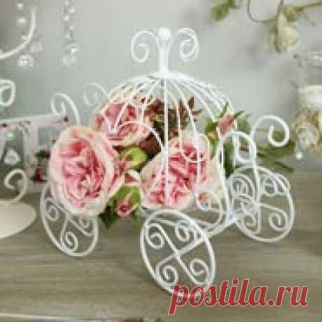 For all your Wedding Accessories including wedding table decorations & wedding candelabras. With more weddings taking on a style & colour theme, we help by offering pink & cream themed candelabras, table centres artificial wired roses and more