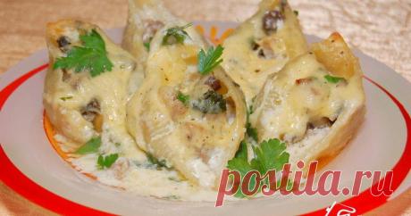 Ракушки фаршированные грибами
Хочу предложить интересный рецепт приготовления фаршированных ракушек в духовке под соусом. Макароны «Ракушки» можно купить в любом магазине. Наполнить их можно разными начинками: грибами, фаршем, колбасными изделиями и т.д. Я нафаршировала их шампиньонами, получилось очень вкусное и сытное блюдо. Прекрасно дополняет фаршированные ракушки домашний соус бешамель, он...
Читай дальше на сайте. Жми подробнее ➡