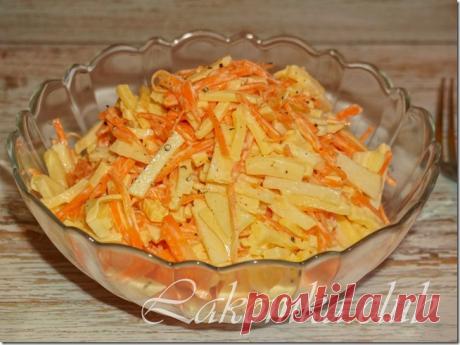 Салат из моркови с яблоком и сыром - lakomka.club