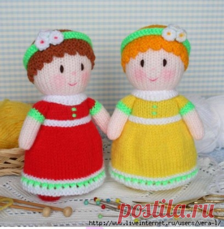 Куколки Молли(в красном) и Люси(в желтом).
