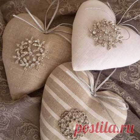 (399) Bellissimi cuori Shabby per decorare l'albero di Natale e non solo - Il blog italiano sullo Shabby Chic e non solo | Idee Natale | Клубника, Спальн…