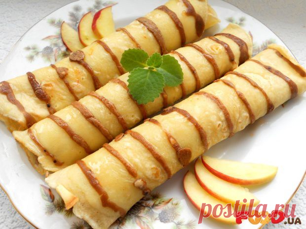 Полосатые блины с яблоками - Кулинарные рецепты на Food.ua