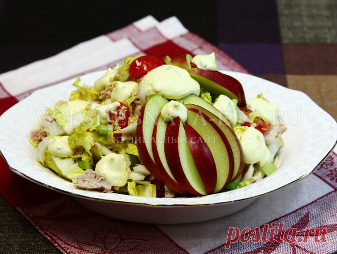 Салат из пекинской капусты с курицей и сельдереем