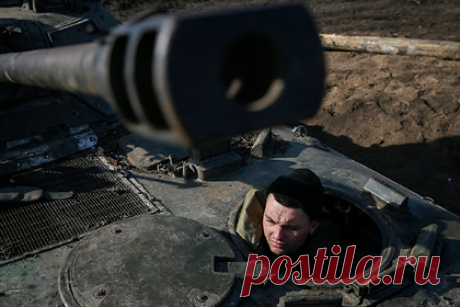 На Украине объявили набор в партизаны. На Украине объявили набор в партизанское движение для противостояния российским спецслужбам. Об этом на своей странице в Facebook сообщил руководитель организации «Честь нации» в Виннице Вадим Кудияров. Все желающие присоединиться получат начальную военную и доврачебную подготовку.