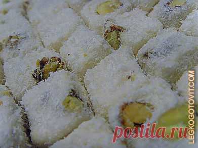 Рецепт: Рахат-лукума с фисташками - Конфеты и сладости - Выпечка и десерты - Готовить легко!