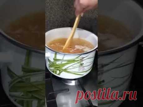 Как приготовить суп гороховый на мясном бульоне можно на воде Ну тогда в зажарку добавьте больше масла время готовки 35 минут ингредиенты💥💥💥 мясной бульон...