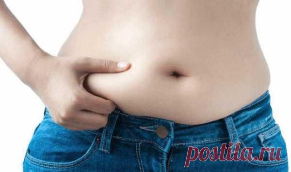 Употребляйте всего 2 столовые ложки этой смеси ежедневно и она «расплавит» жир в области живота! (Рецепт)