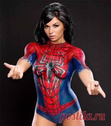 These Bodypainted Bombshells Made Everyone Forget How Clothes Actually Work