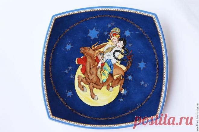 Купить Фарфоровая декоративная тарелка 