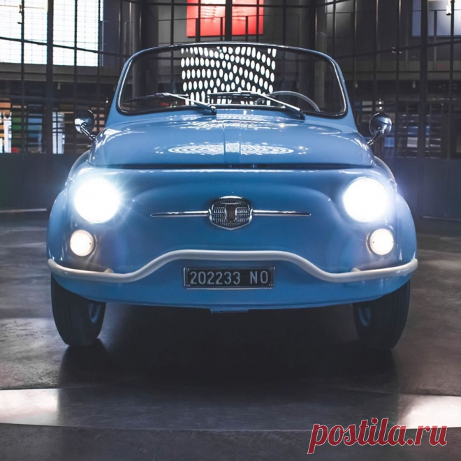 Fiat 500 переделали в ретроэлектромобиль . Тут забавно !!!
