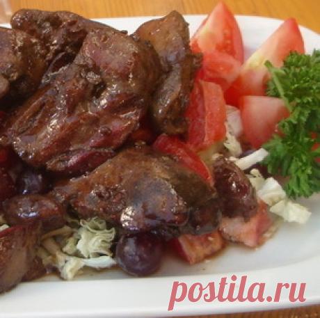 Горячий салат из куриной печени - кулинарный рецепт с пошаговыми инструкциями | Foodini