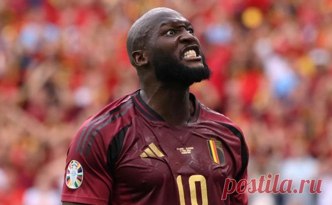 Бельгия сенсационно уступила Словакии на Евро из-за двух отмененных голов. Матч во Франкфурте завершился со счетом 1:0 в пользу Словакии. У лидера бельгийцев Ромелу Лукаку отменили два гола во втором тайме