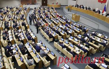 Дума приняла закон об усилении мер защиты детей от сексуального насилия. Документ приостанавливает течение срока давности за преступления в отношении малолетних детей до совершеннолетия жертвы