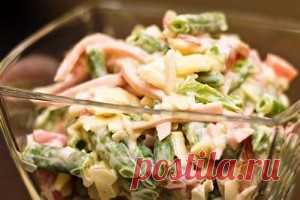 Салат с ветчиной и стручковой фасолью