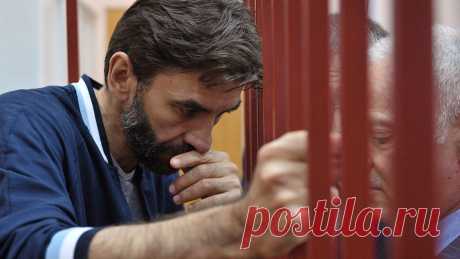 Осужденный за коррупцию экс-министр Абызов попросил оправдать его. Бывший министр по вопросам Открытого правительства России Михаил Абызов, которого осудили на 12 лет, попросил апелляционную инстанцию Мосгорсуда оправдать его. Об этом сообщил корреспондент ТАСС из зала суда. Абызова признали виновным в ...