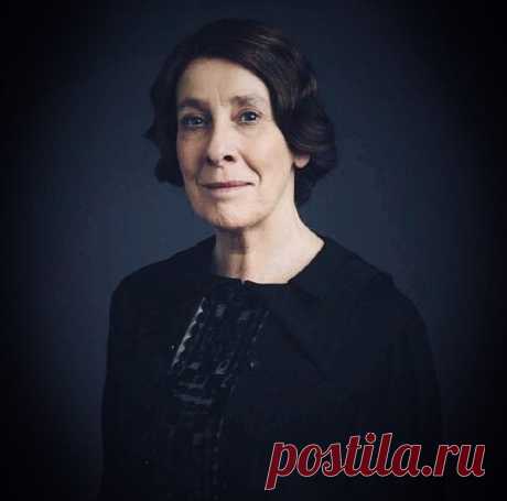 Филлис Логан