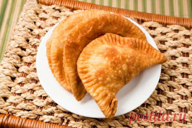 ПОСИДИМ, ПОЕДИМ...Чебуреки с картошкой и сыром