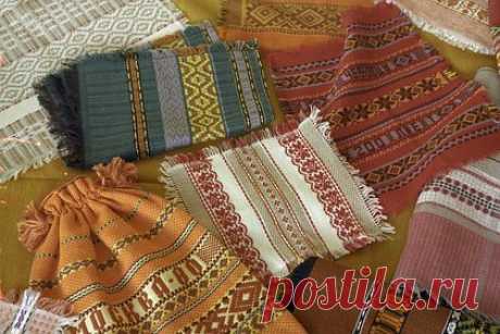 В Свердловской области пройдет фестиваль ткачества и прядения. Фестиваль ткачества и прядения «На зеленой горке холст ткут» пройдет в Сысерти (Свердловская область) при участии 80 мастеров из Московской, Ленинградской, Воронежской, Самарской, Тюменской и других областей. Мероприятие состоится в субботу, 26 августа. Его организатором является Дом ремесел «Живинка в деле».