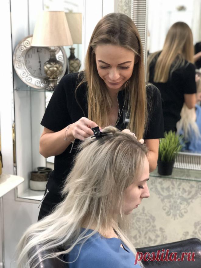 Стоит ли наращивать волосы и как понять, что они вам подходят? С уверенностью можем сказать, что наращивание волос подходит большинству девушек. Для чего наращивают волосы? Если вы проснулись с мыслью о том, что вы хотите новую прическу - наша студия придет вам на помощь. Наши волосяные феи превращают тонкие волосы в густую прическу из рекламы шампуня, а кардинальное каре - в роскошные локоны. Читай, подходит ли тебе наращивание, на нашем сайте!